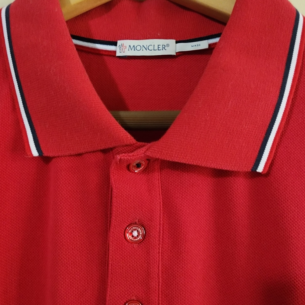 Moncler boutique t shirts